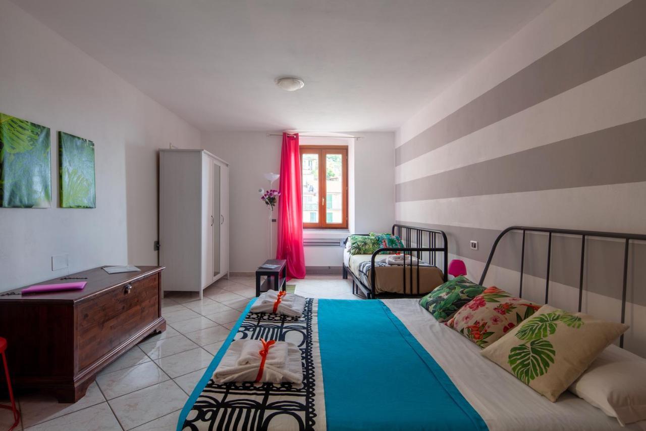 Ciao Bella Colors Hotel Riomaggiore Bagian luar foto