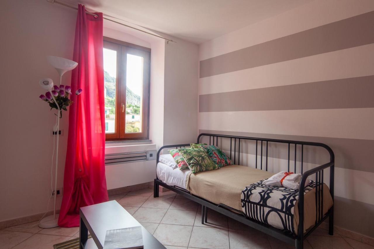 Ciao Bella Colors Hotel Riomaggiore Bagian luar foto